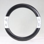 Vista frontal de la llanta de carbono ST65 Disc con perfil aerodinámico de 65 mm para carretera y competición — ST Wheels
