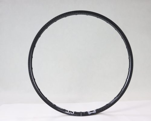 Llanta de carbono ST XC30 de 30 mm de ancho interno para MTB cross-country con tejido de carbono visible — ST Wheels